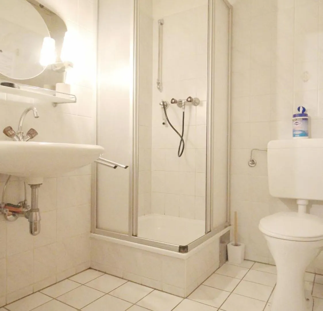 Aparthotel Triple Room In Hutteldorfer Strasse Area Vídeň Rakousko
