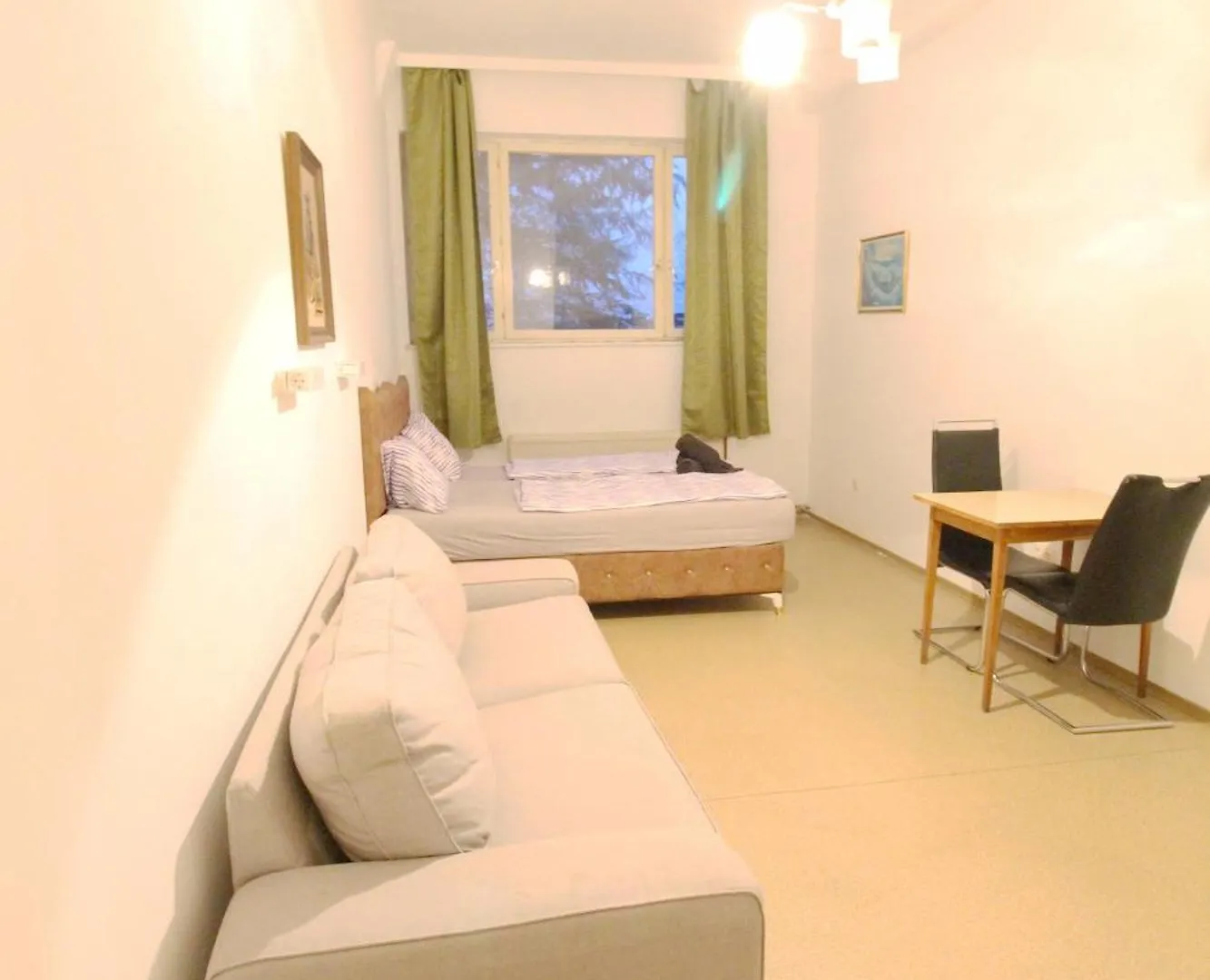 Triple Room In Hutteldorfer Strasse Area Vídeň Rakousko