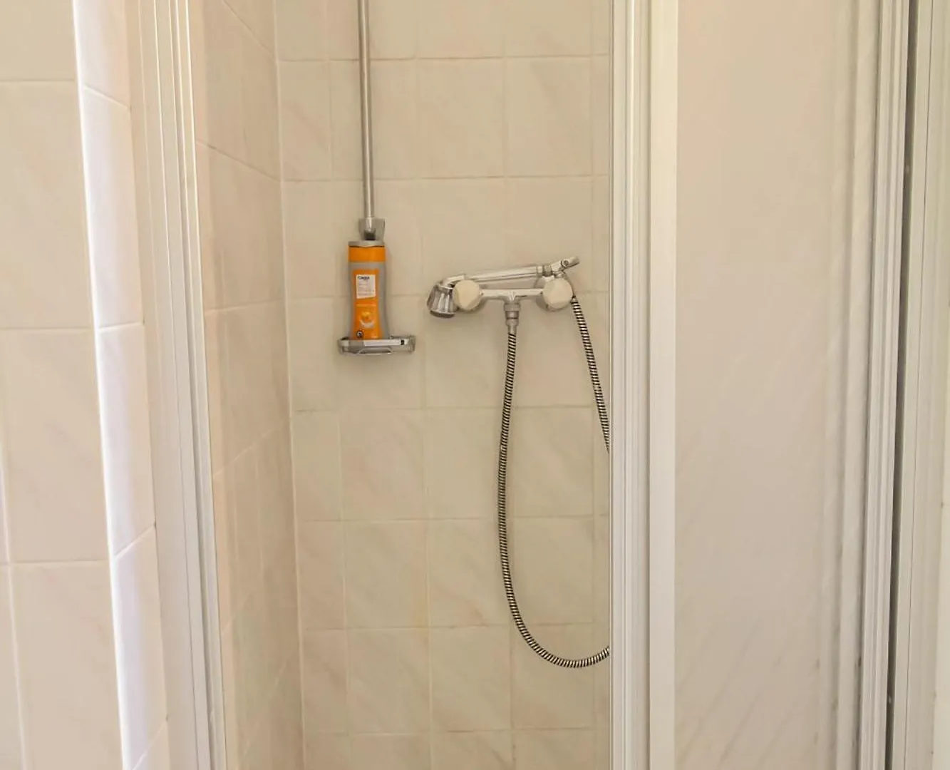 Triple Room In Hutteldorfer Strasse Area Vídeň